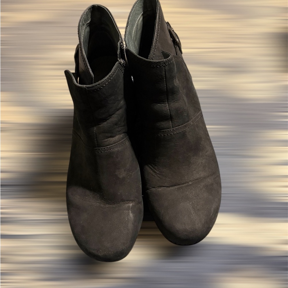 Dansko Wedge Black Women's Ankle Boots size 10